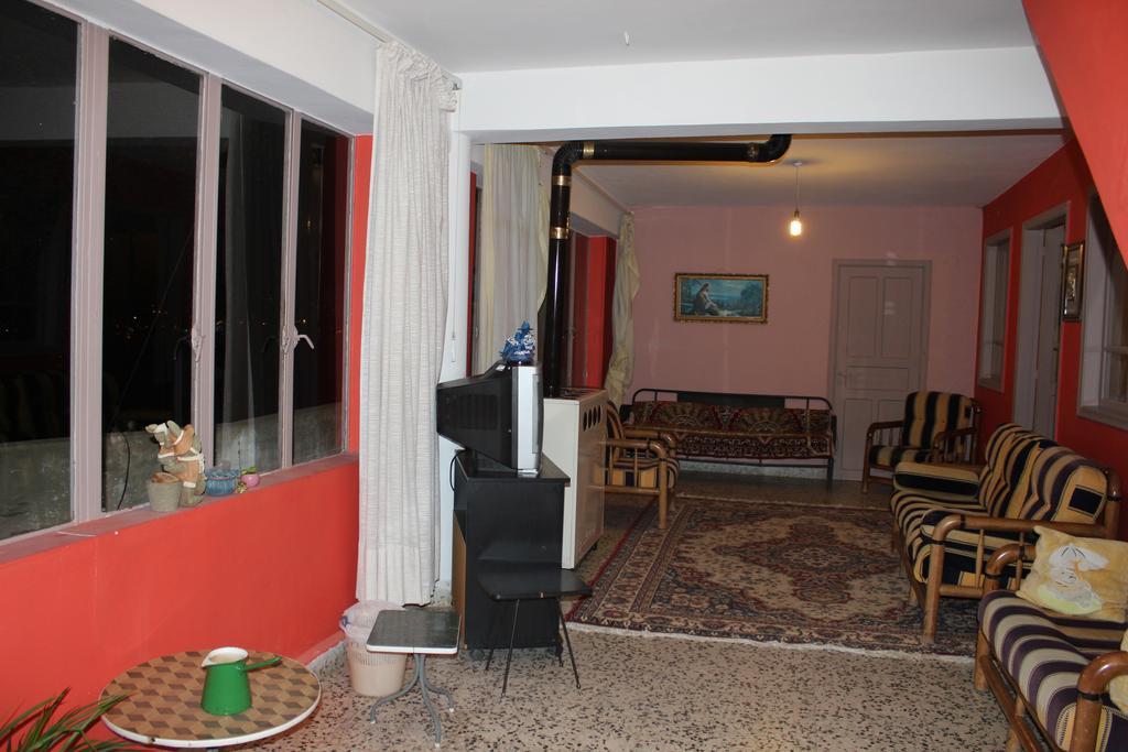 Bauhaus Motel Bcharré Екстериор снимка